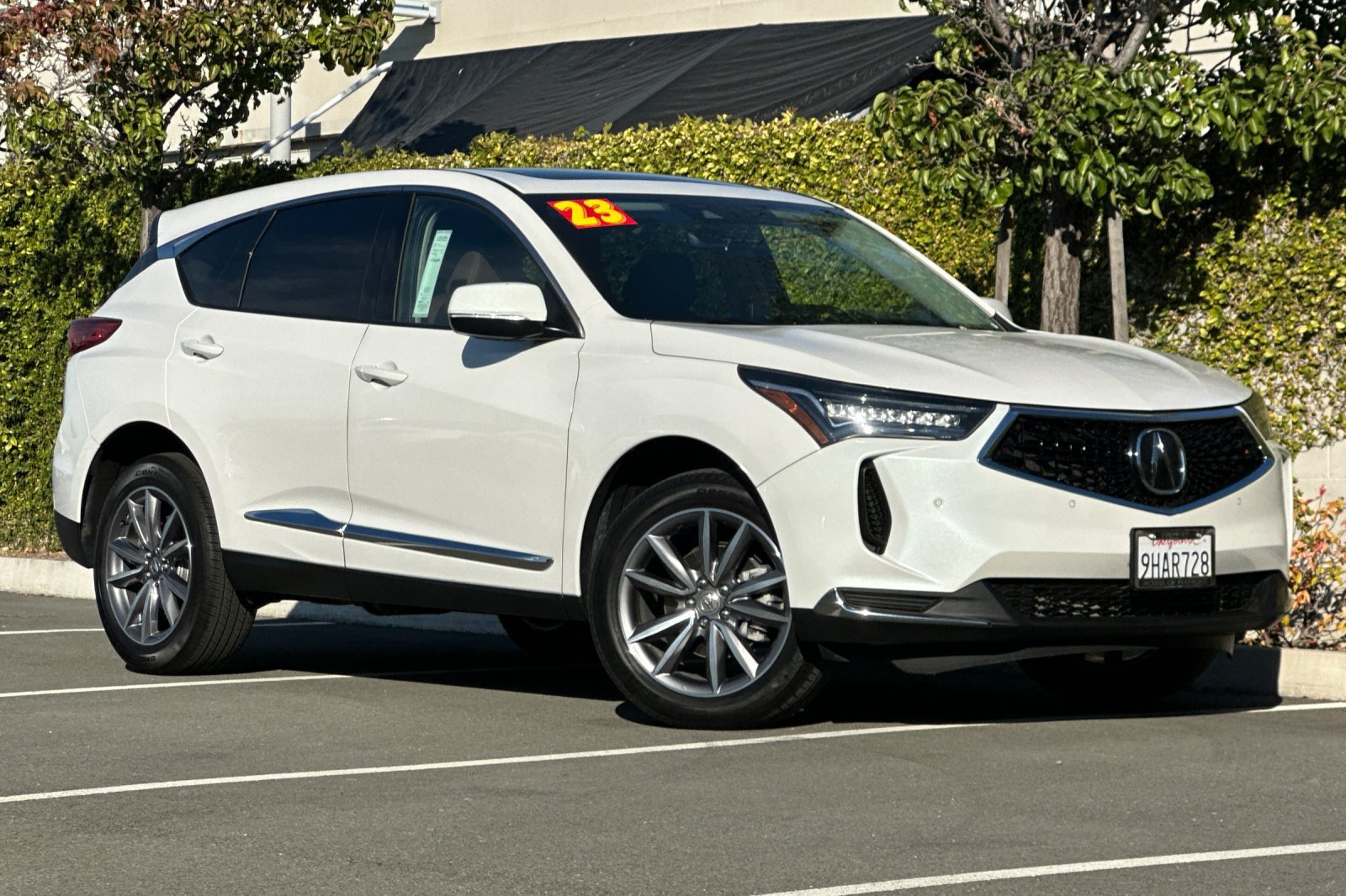 Used 2023 Acura RDX w/ Technology Package AWD/4WD image 2