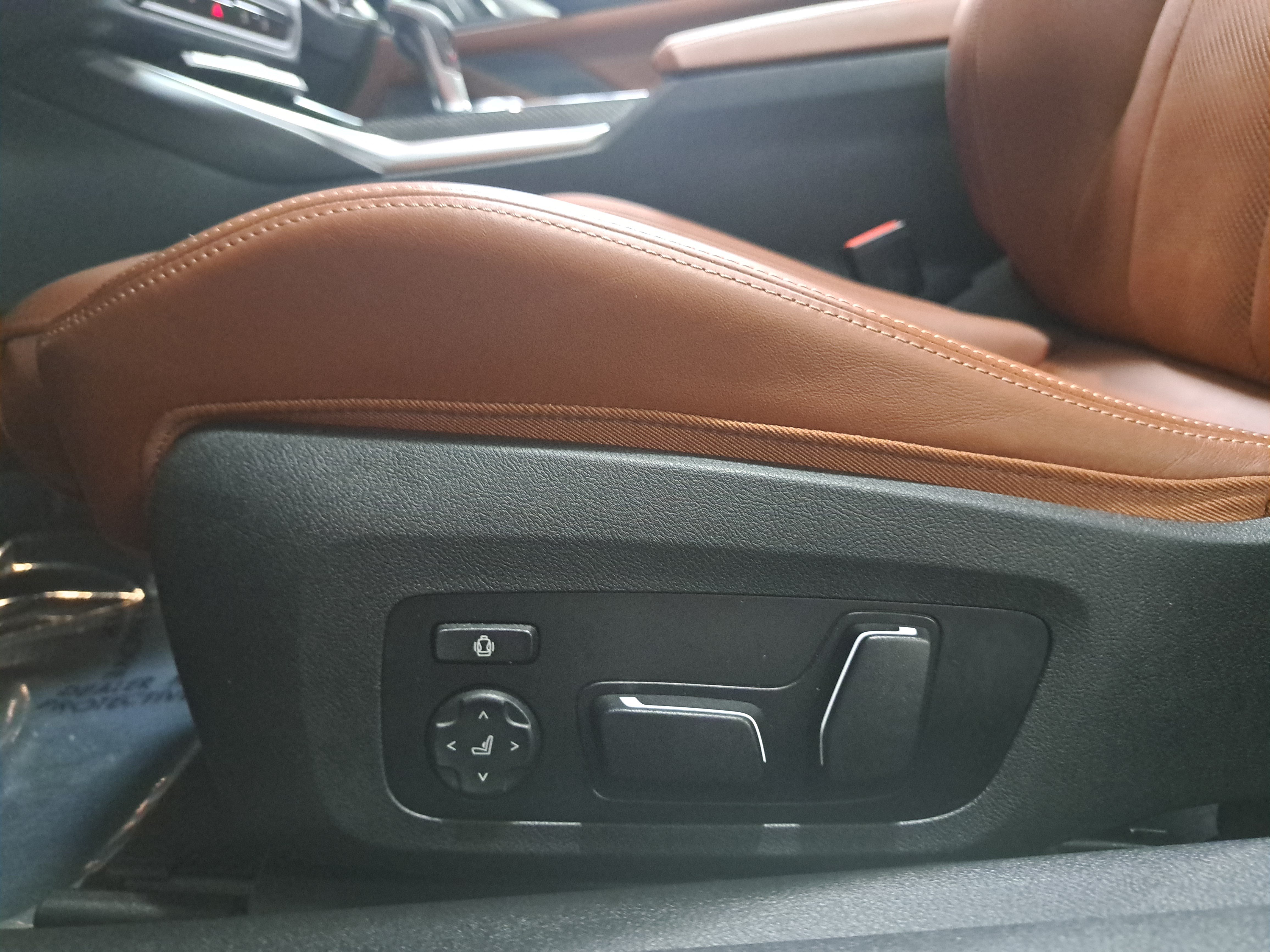Used 2025 BMW M4 xDrive Competition w/ M Driver's Package AWD/4WD image 29