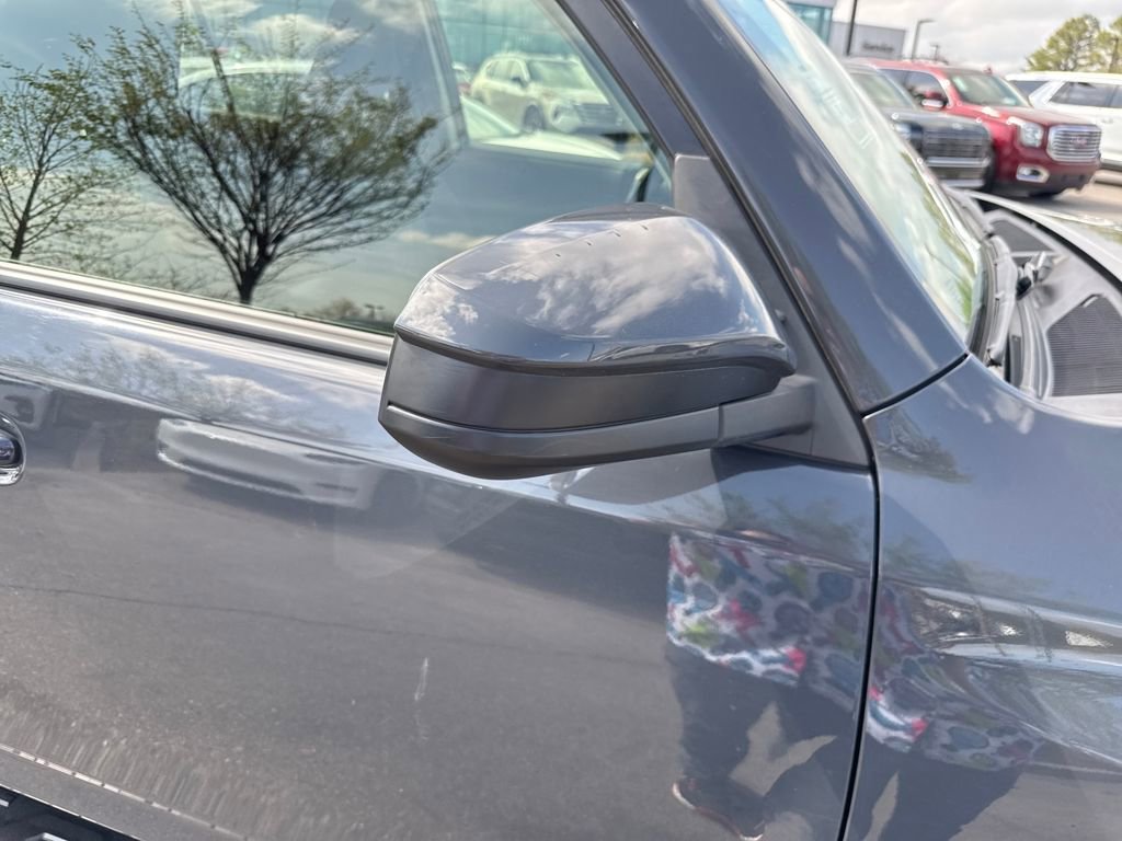 Used 2024 Toyota 4Runner SR5 AWD/4WD image 42