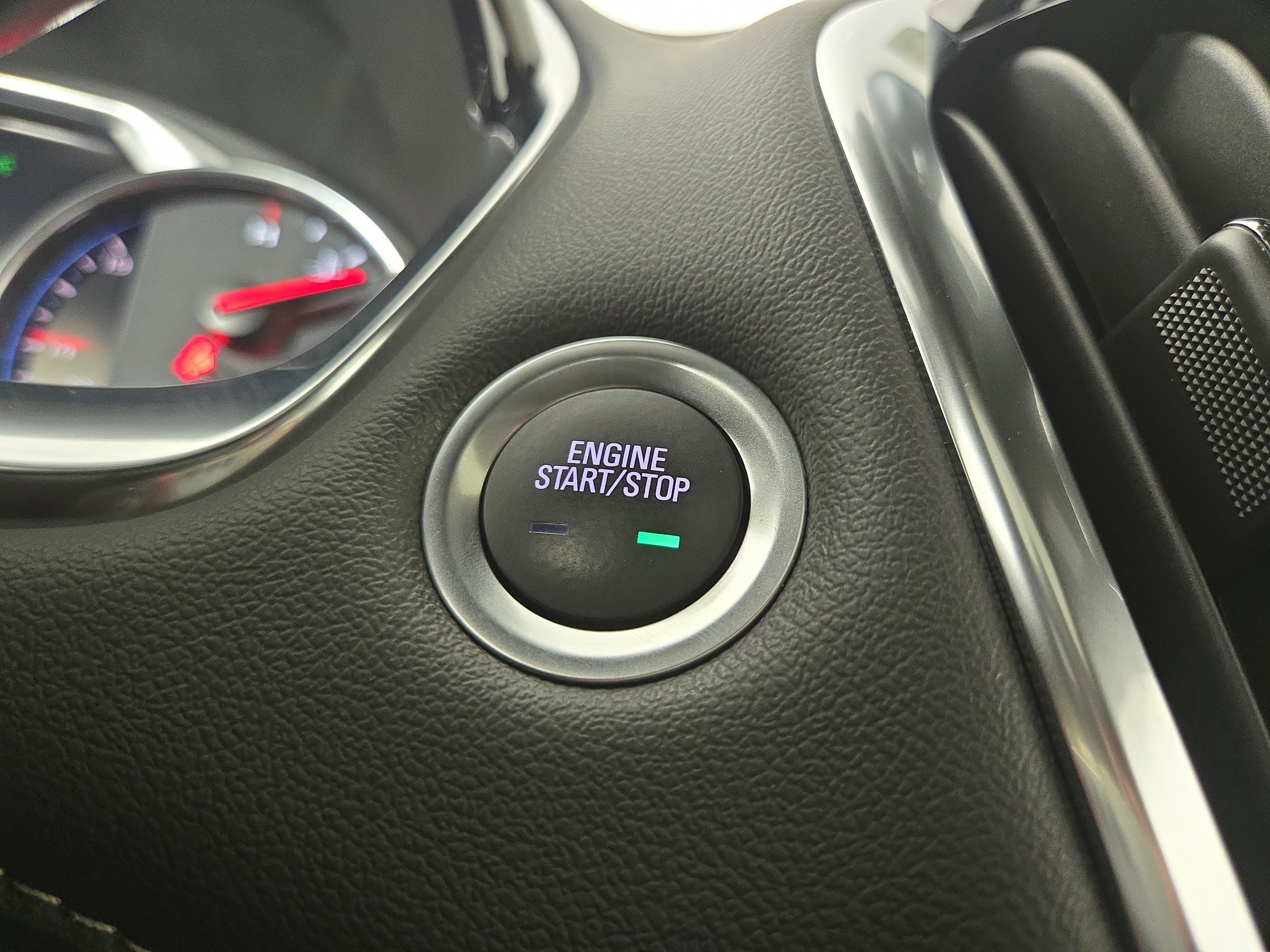 Certified 2024 Chevrolet Traverse Premier w/ Redline Edition image 27