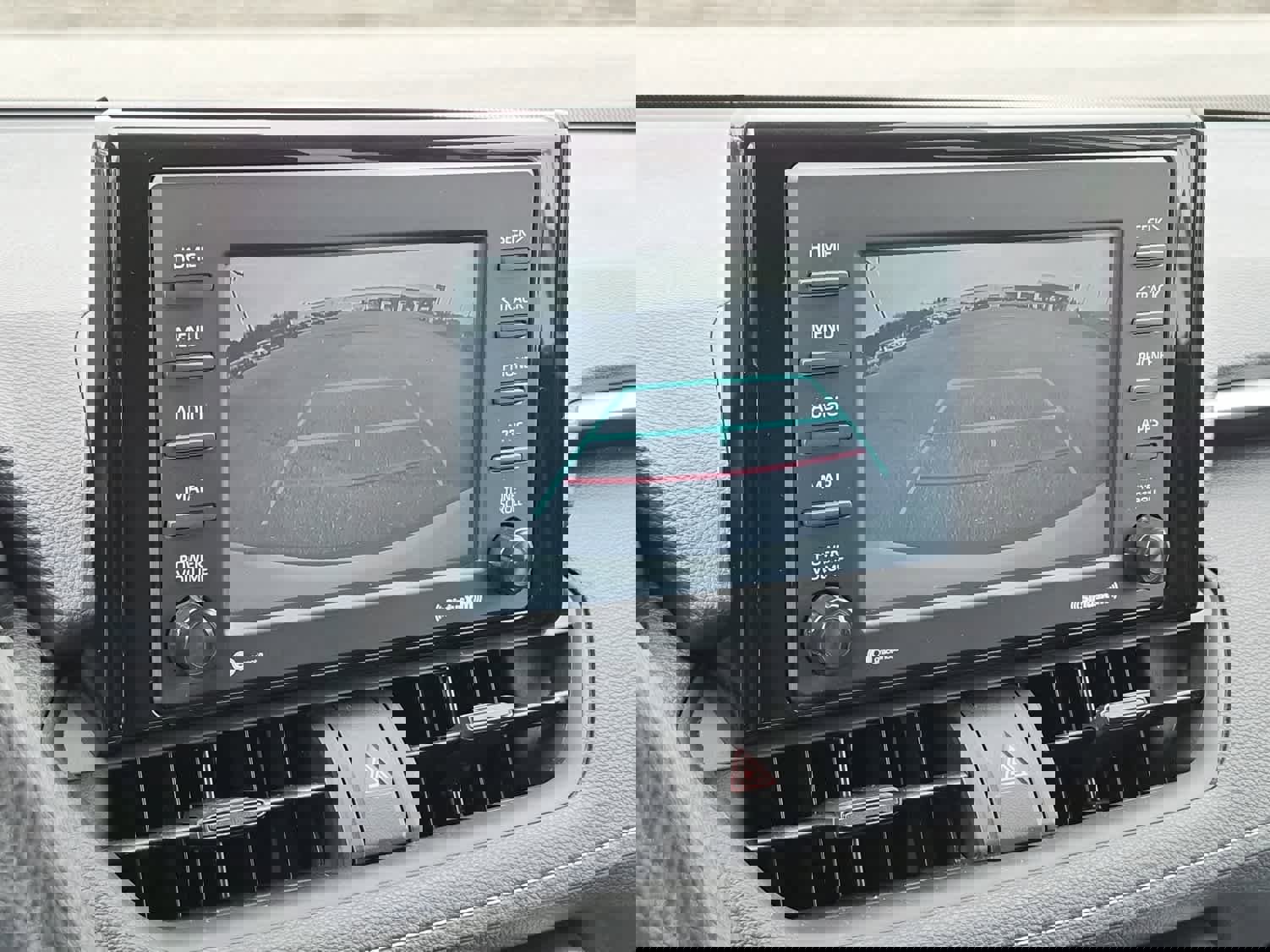 Used 2022 Toyota RAV4 XLE image 14