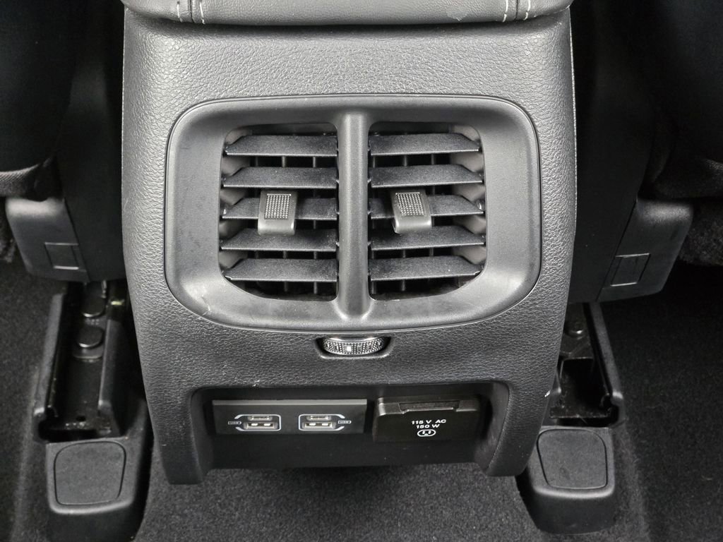 Used 2022 Jeep Cherokee Latitude Lux image 36