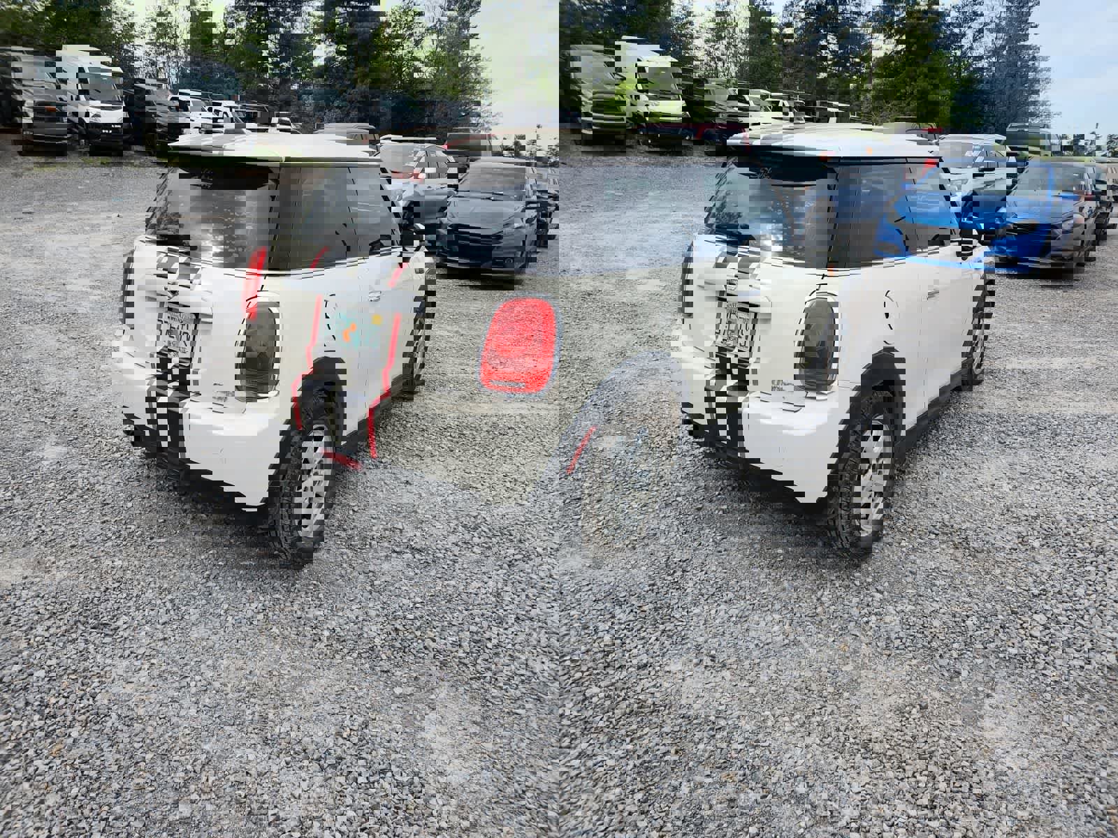 Used 2015 MINI Cooper 2-Door Hardtop image 5