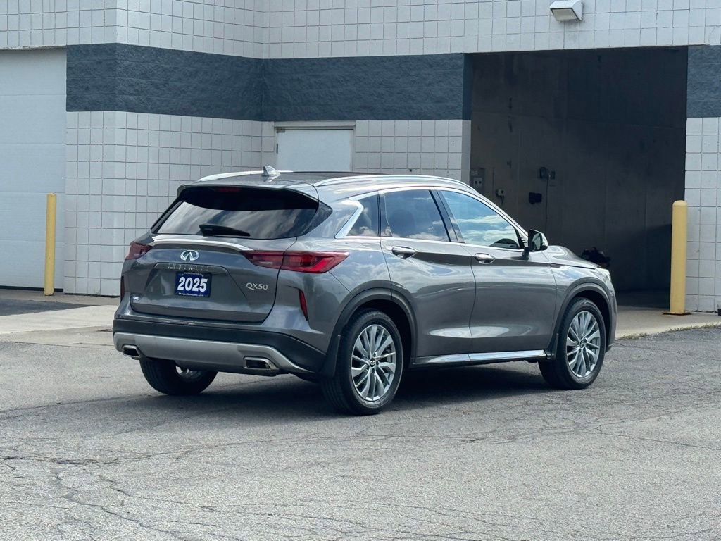 Used 2025 INFINITI QX50 Luxe AWD/4WD image 4