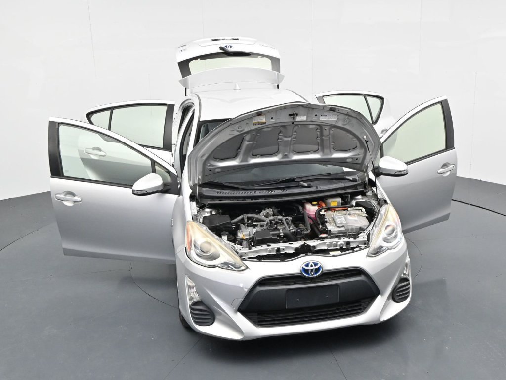 Used 2016 Toyota Prius C One FWD image 34