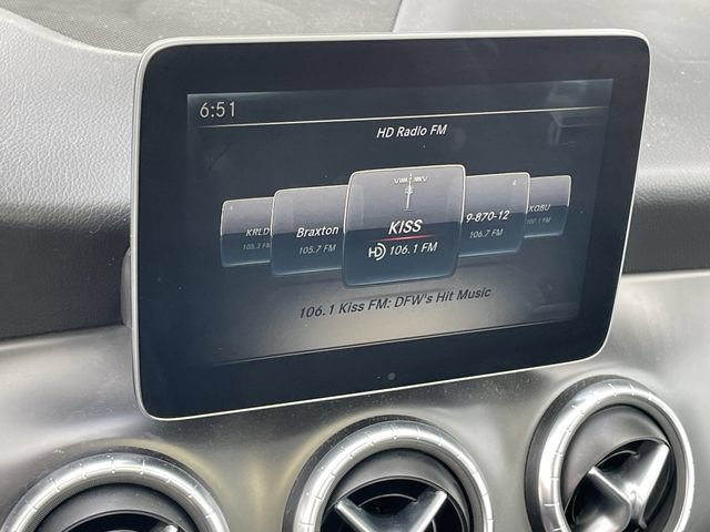 Used 2018 Mercedes-Benz CLA 250 image 16