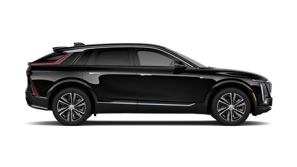 New 2027 Cadillac Lyriq Luxury w/ LPO, Floor Liner Package AWD/4WD image 17