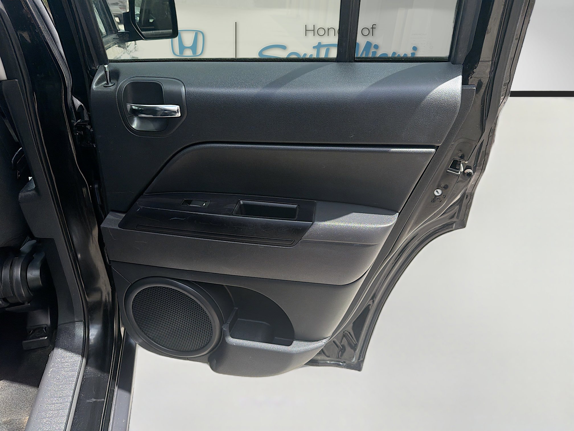 Used 2016 Jeep Patriot Sport w/ Power Value Group FWD image 30