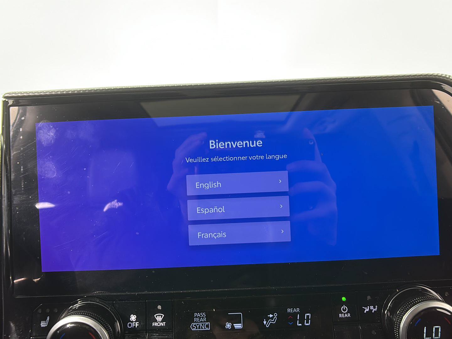 Used 2025 Toyota Highlander Platinum AWD/4WD image 25