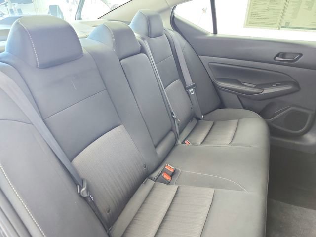 Used 2025 Nissan Altima 2.5 SV image 41