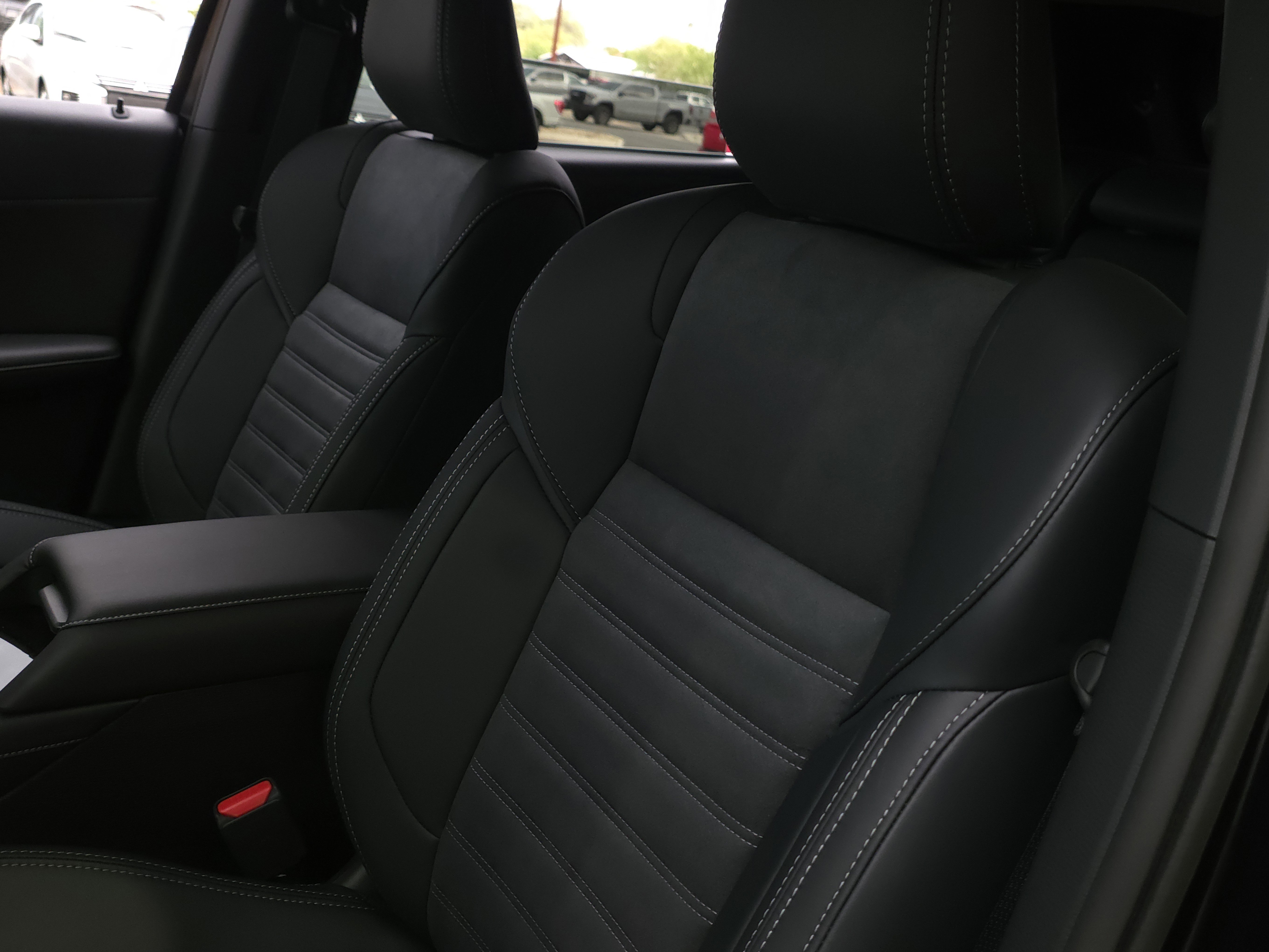 New 2025 Mitsubishi Outlander SE image 10