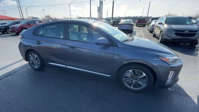 Used 2020 Hyundai Ioniq SE FWD image 3