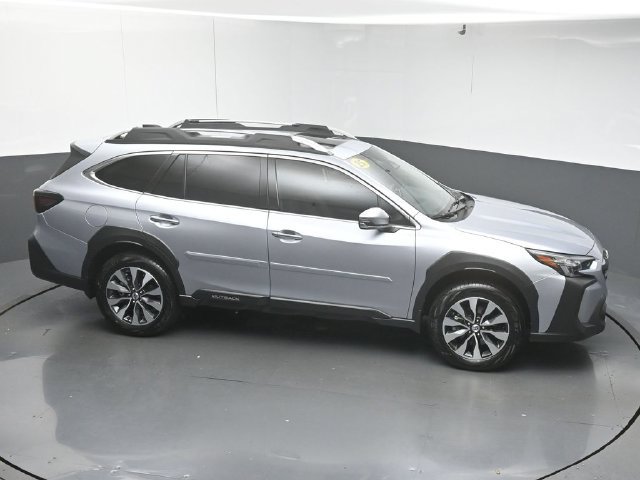 Used 2025 Subaru Outback Touring w/ Popular Package #2 AWD/4WD image 50