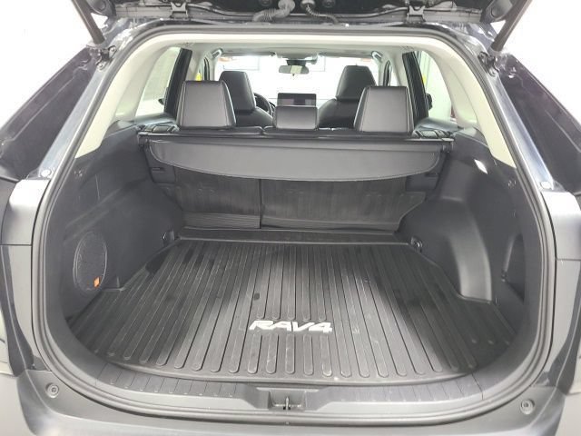 Certified 2023 Toyota RAV4 XLE Premium AWD/4WD image 40