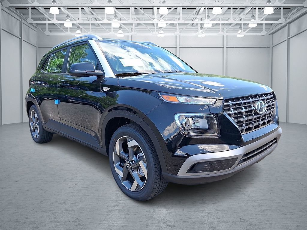 New 2026 Hyundai Venue SEL FWD image 4