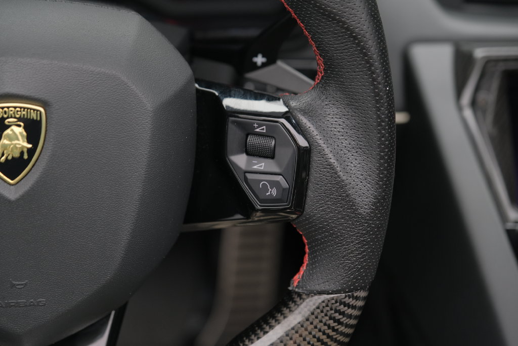 Used 2021 Lamborghini Aventador SVJ AWD/4WD image 40