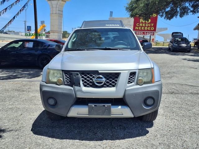 Used 2010 Nissan Xterra X image 2