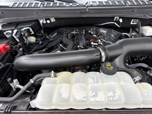 Used 2024 Ford Expedition XLT RWD image 31