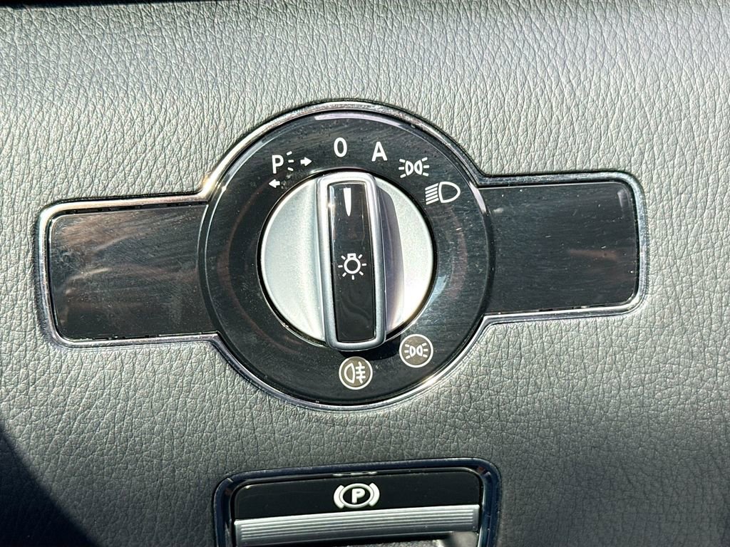 Used 2013 Mercedes-Benz S 550 image 35