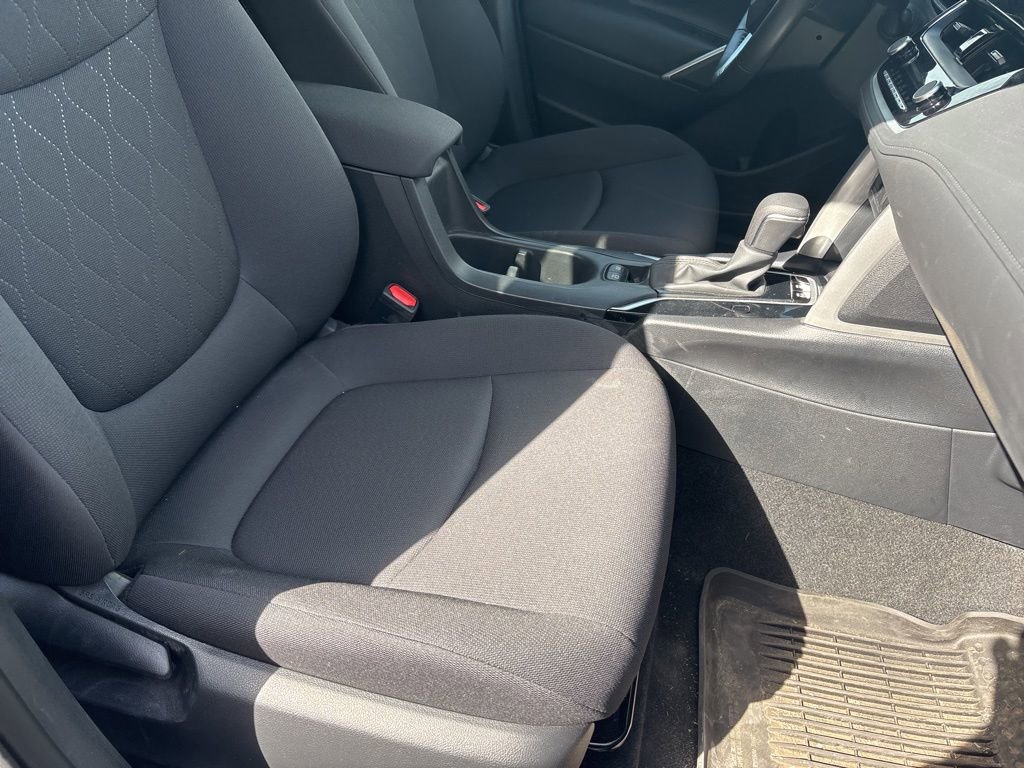 Used 2023 Toyota Corolla Cross LE image 25