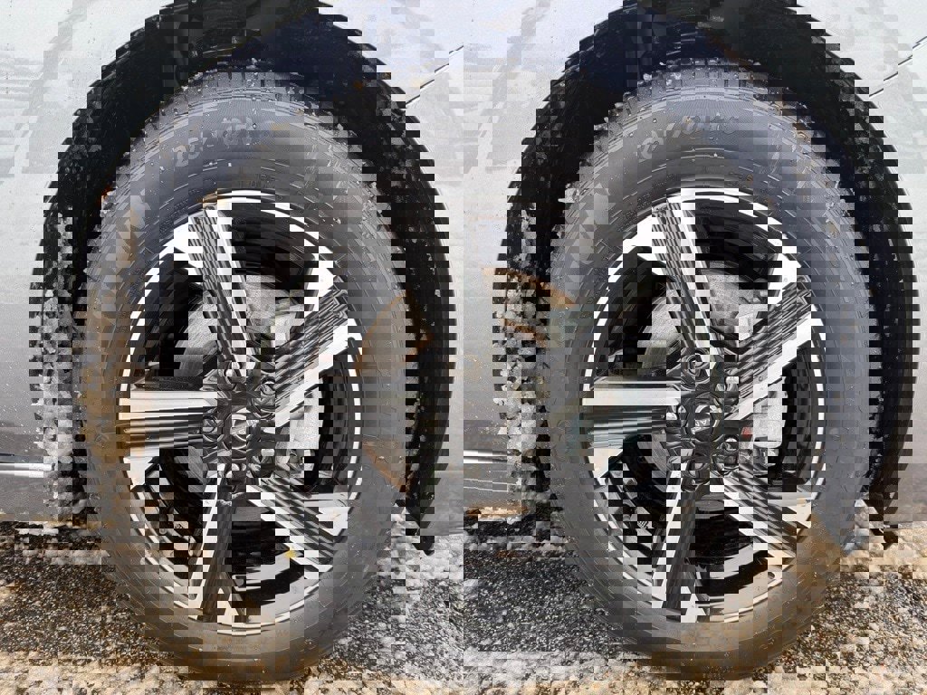 Used 2024 Nissan Sentra SV image 9