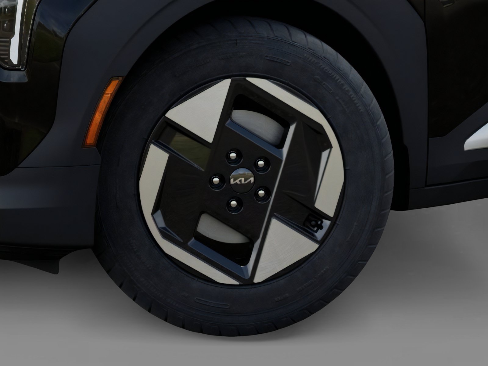 New 2027 Kia EV3 Wind FWD image 9