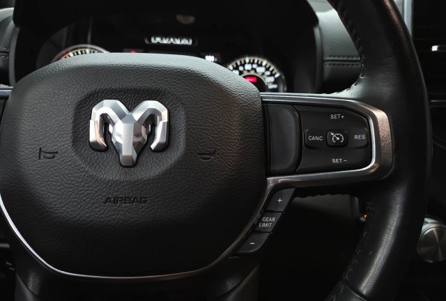 Used 2023 RAM 1500 Laramie AWD/4WD image 26