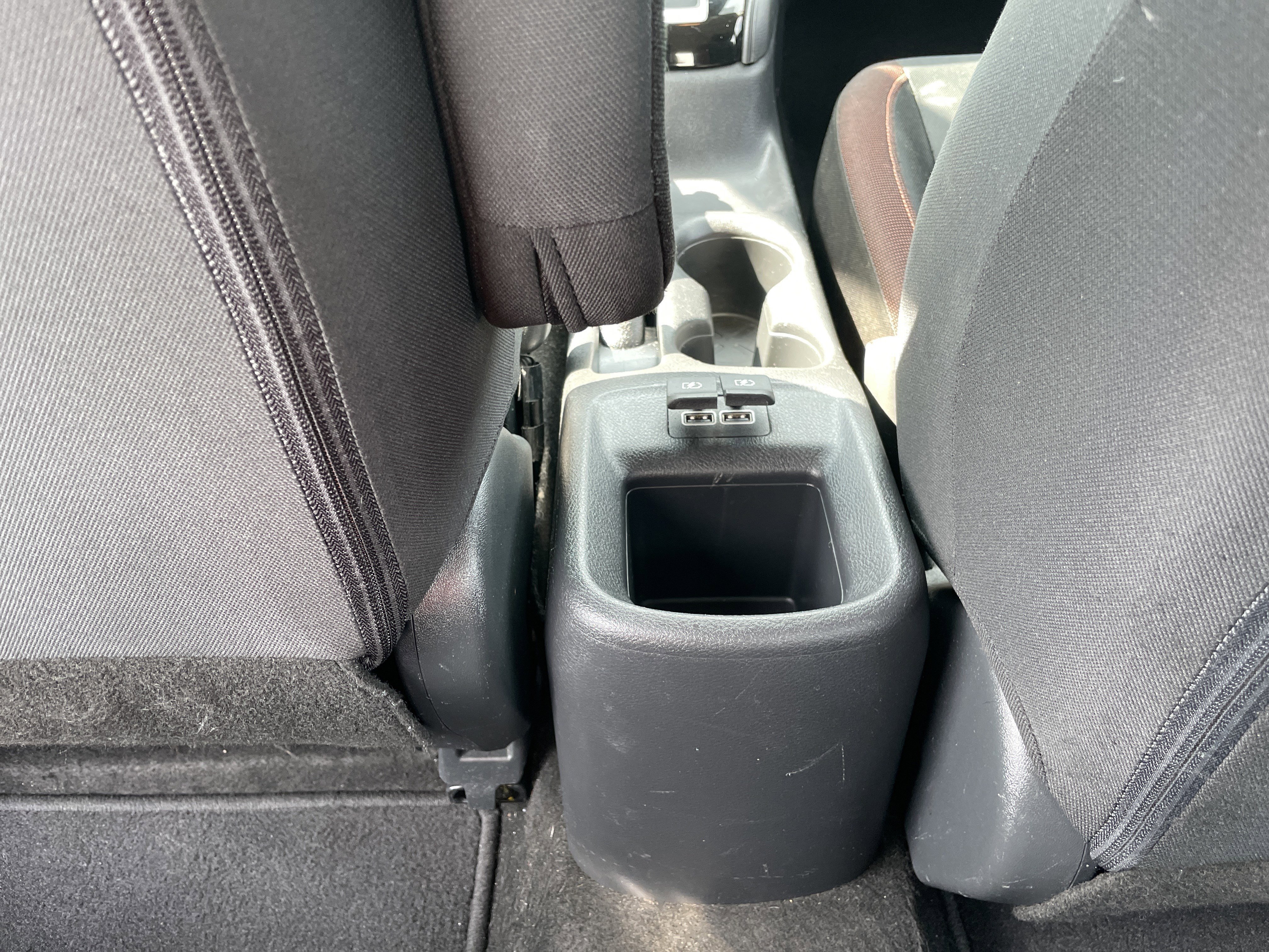 Used 2020 Nissan Versa SR image 26