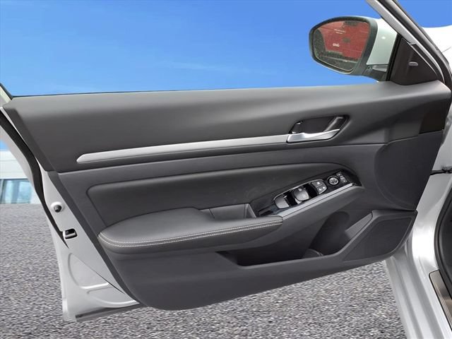 New 2025 Nissan Altima 2.5 SL FWD image 21