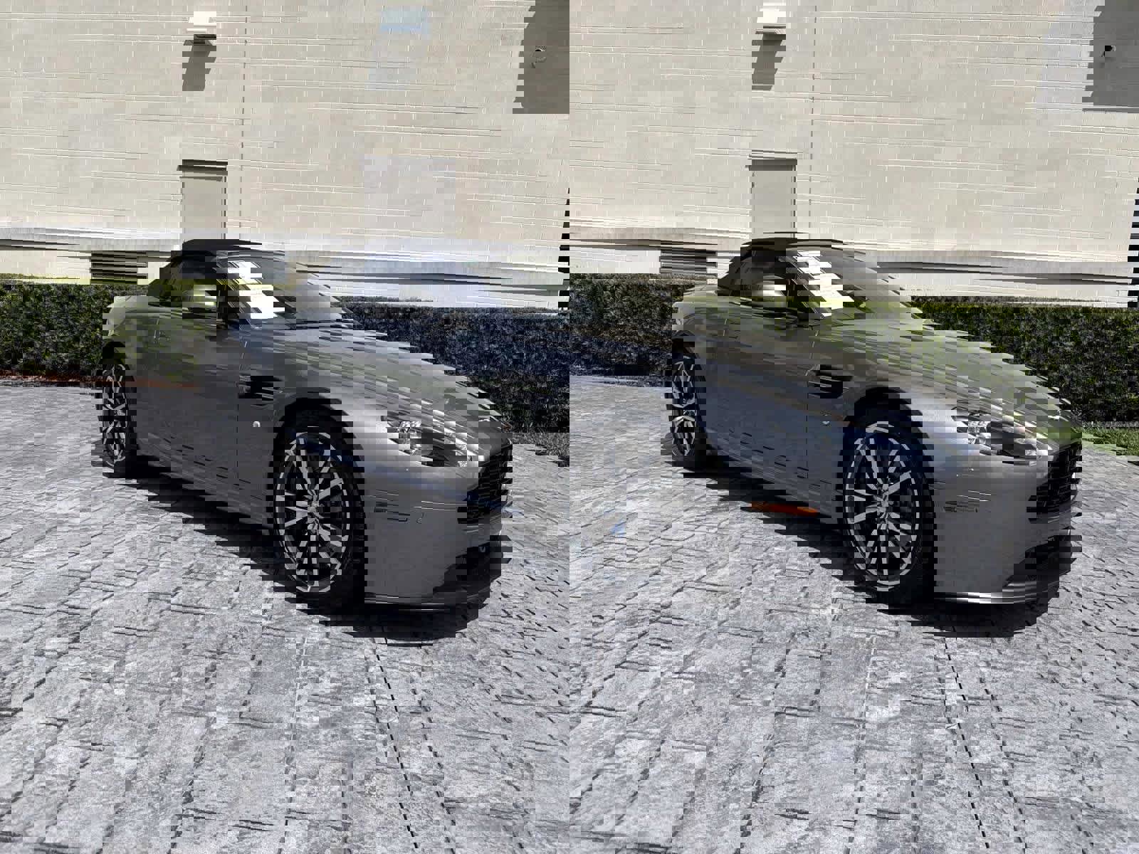 Used 2014 Aston Martin V8 Vantage Roadster