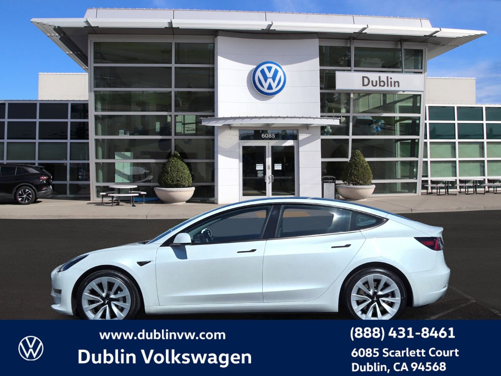 Used 2023 Tesla Model 3 Standard Range image 7