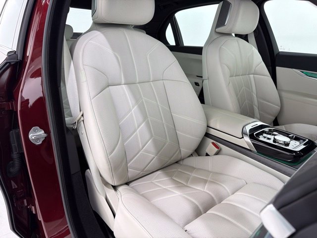 Used 2025 BMW 760i xDrive w/ Executive Package AWD/4WD image 20