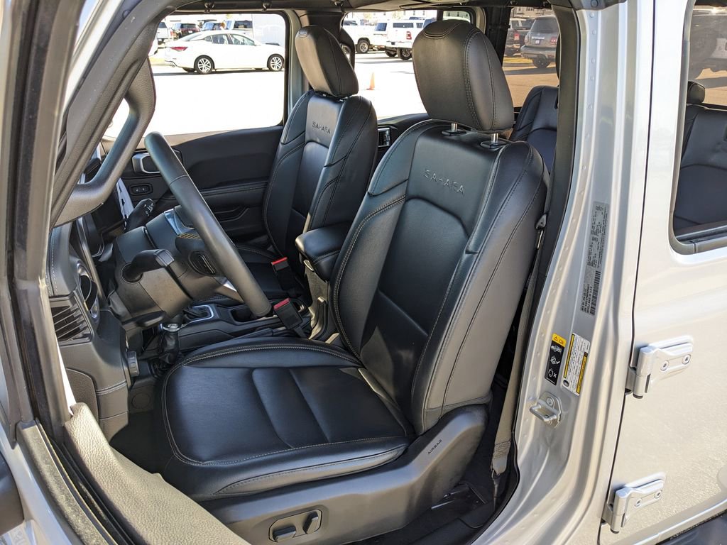 Used 2024 Jeep Wrangler Unlimited Sahara w/ Technology Group image 40