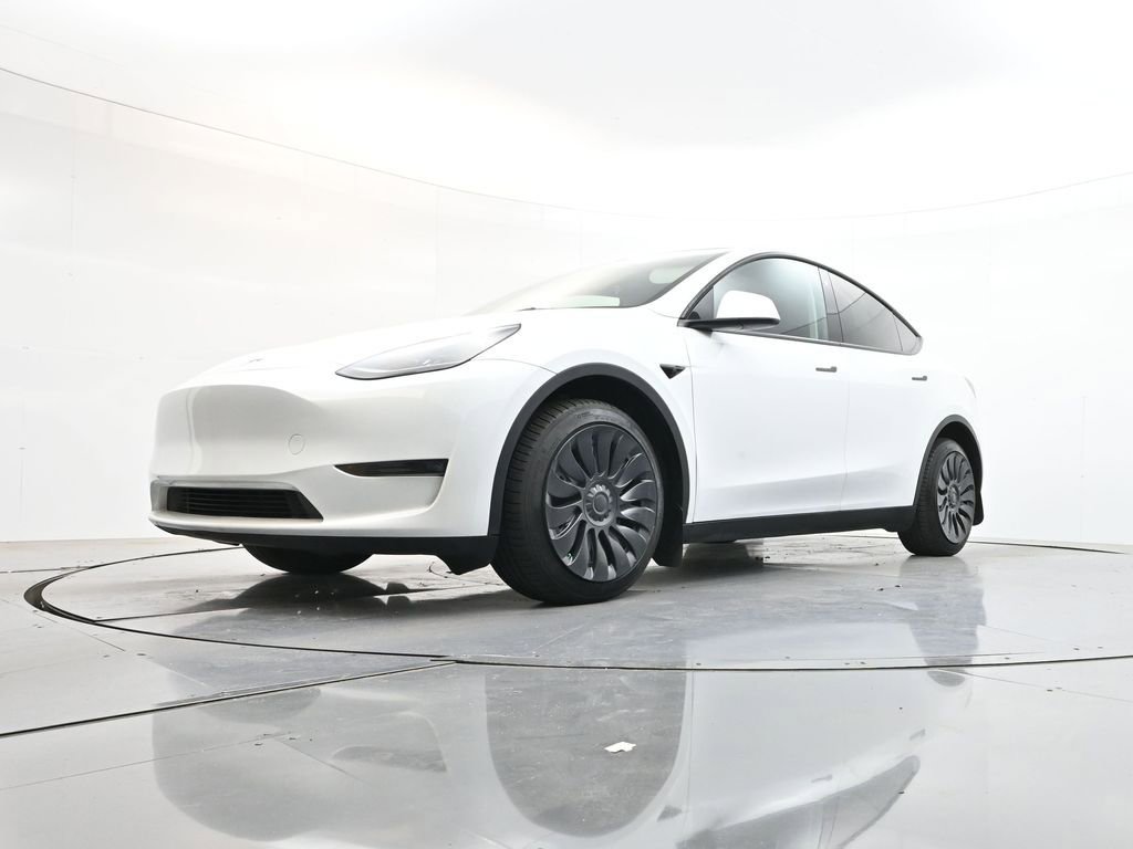 Used 2023 Tesla Model Y Long Range AWD/4WD image 31