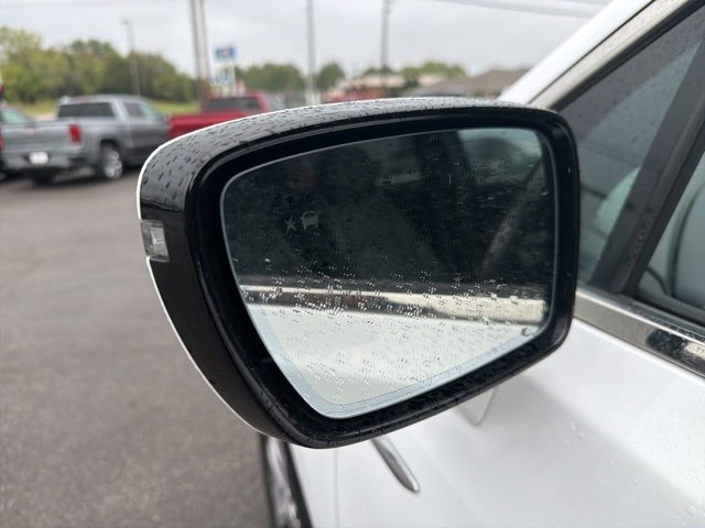 Used 2024 Buick Enclave Premium image 25