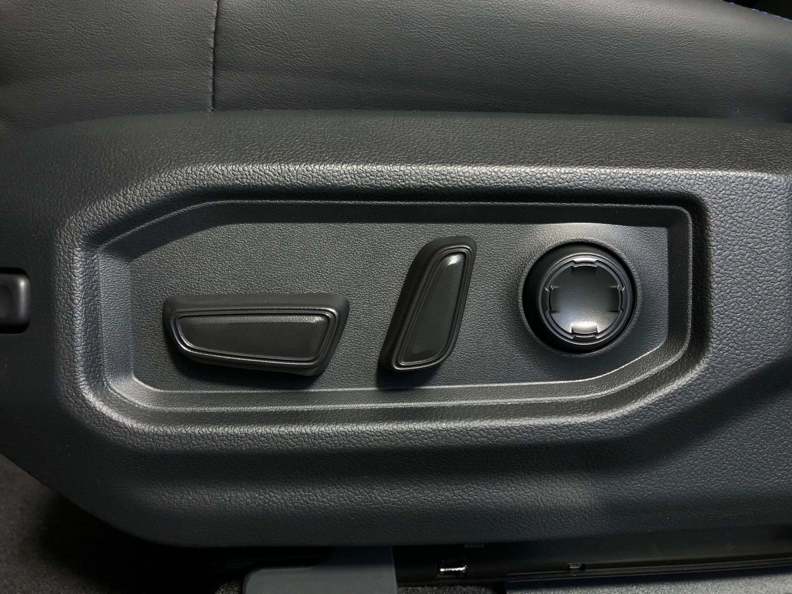 New 2026 Toyota Tundra Platinum image 11