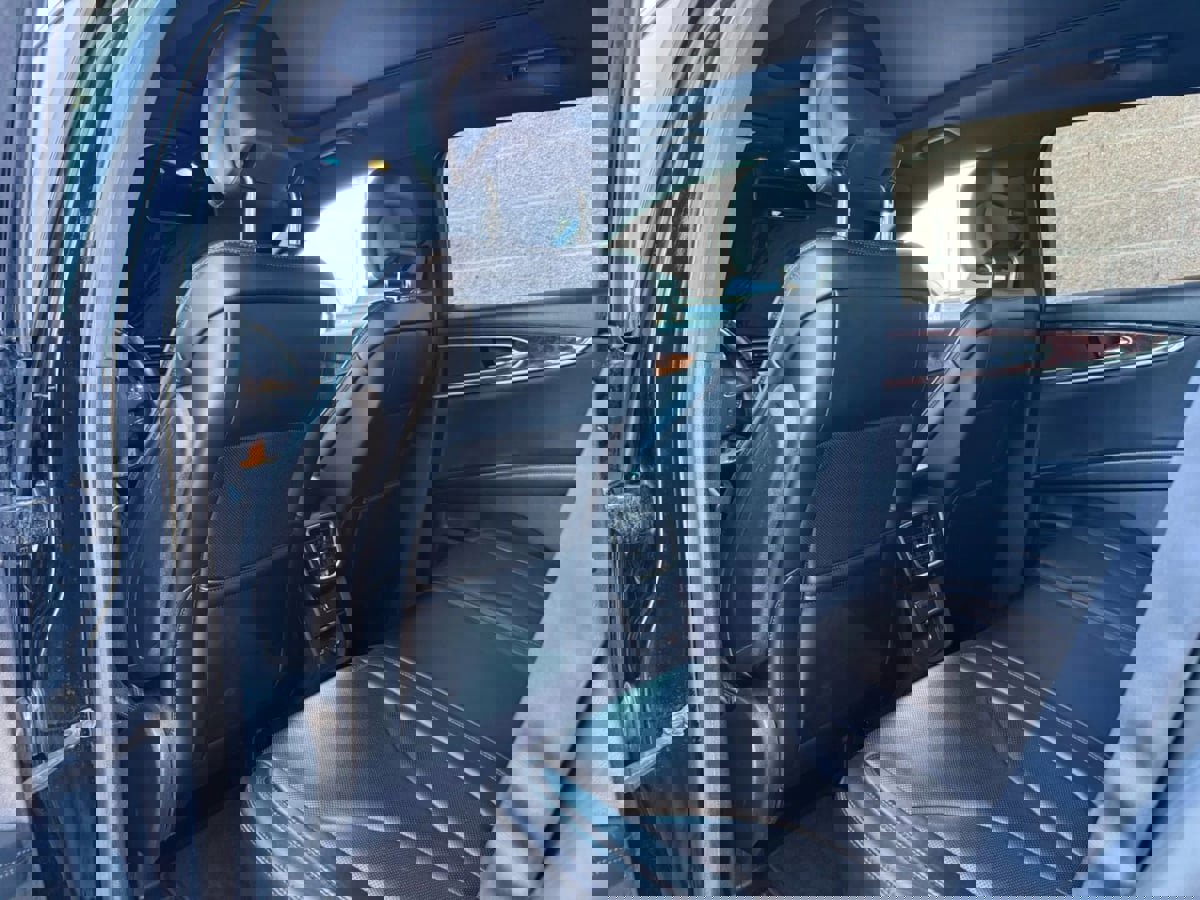 Used 2016 Lincoln MKX Reserve w/ Technology Package image 38