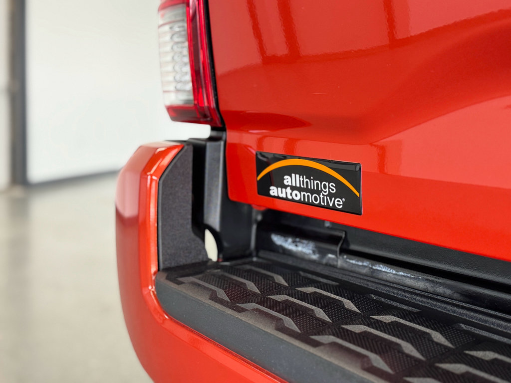 Used 2017 Toyota Tacoma TRD Sport AWD/4WD image 39