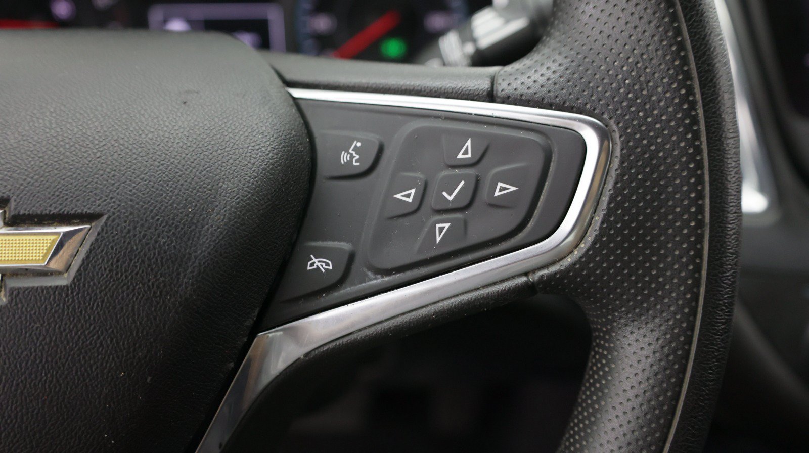 Used 2021 Chevrolet Malibu LT FWD image 23
