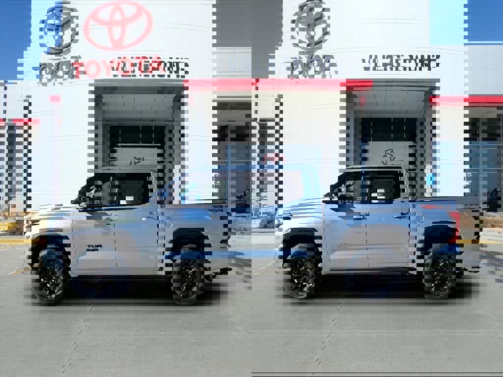 New 2026 Toyota Tundra Limited image 2