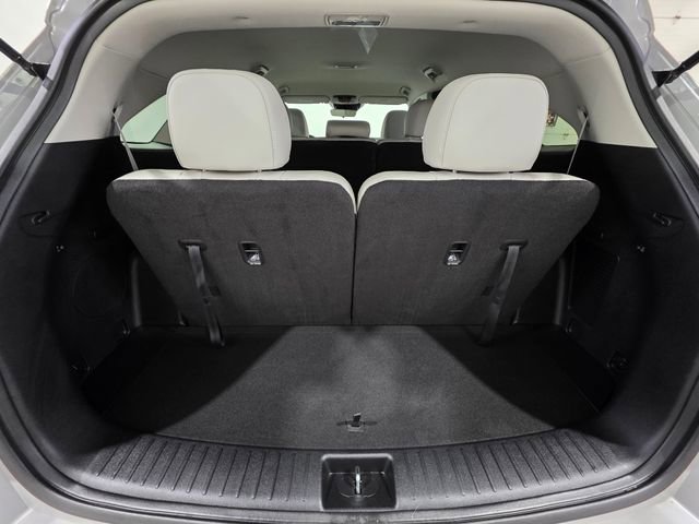 Used 2025 Kia Sorento S image 21