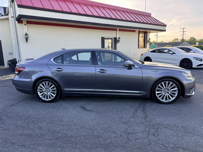 Used 2015 Lexus LS 460 L AWD/4WD image 4