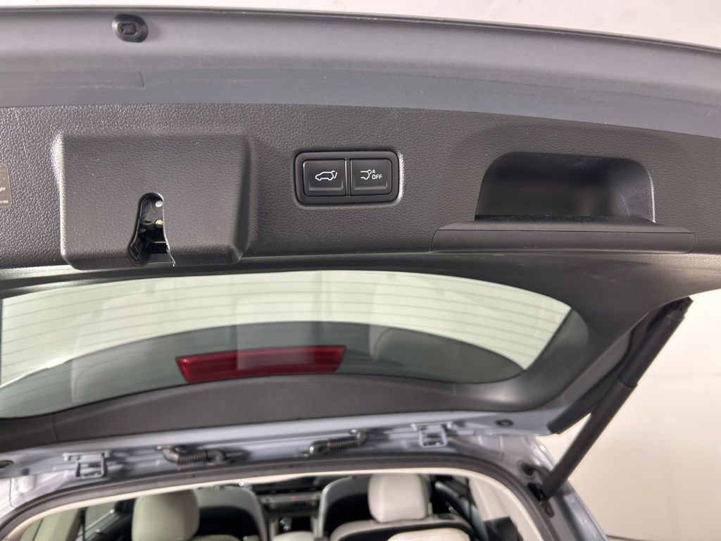 Used 2023 Kia Telluride EX w/ EX Captain's Chair Package image 30