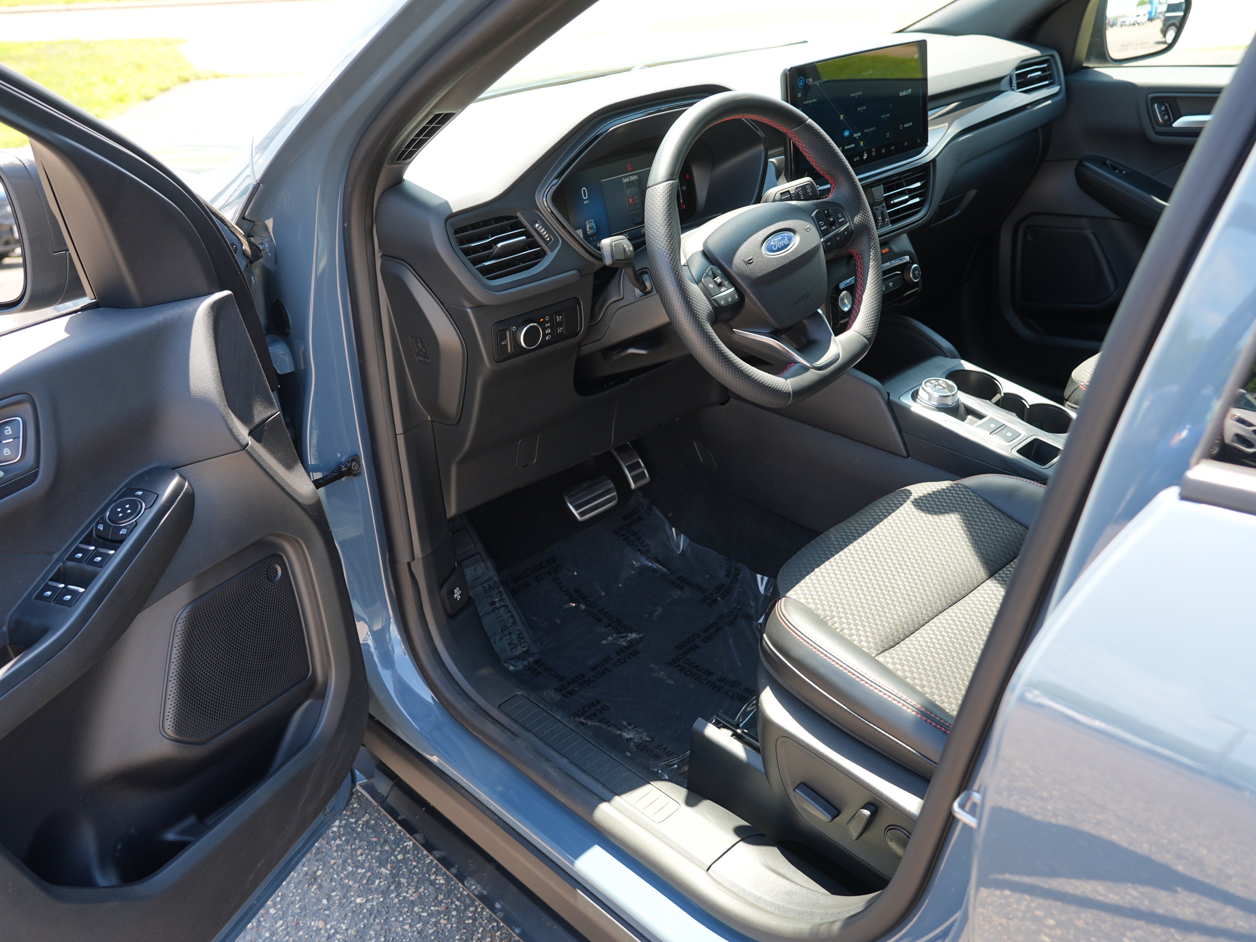 Used 2023 Ford Escape ST-Line w/ Tech Pack #1 AWD/4WD image 15