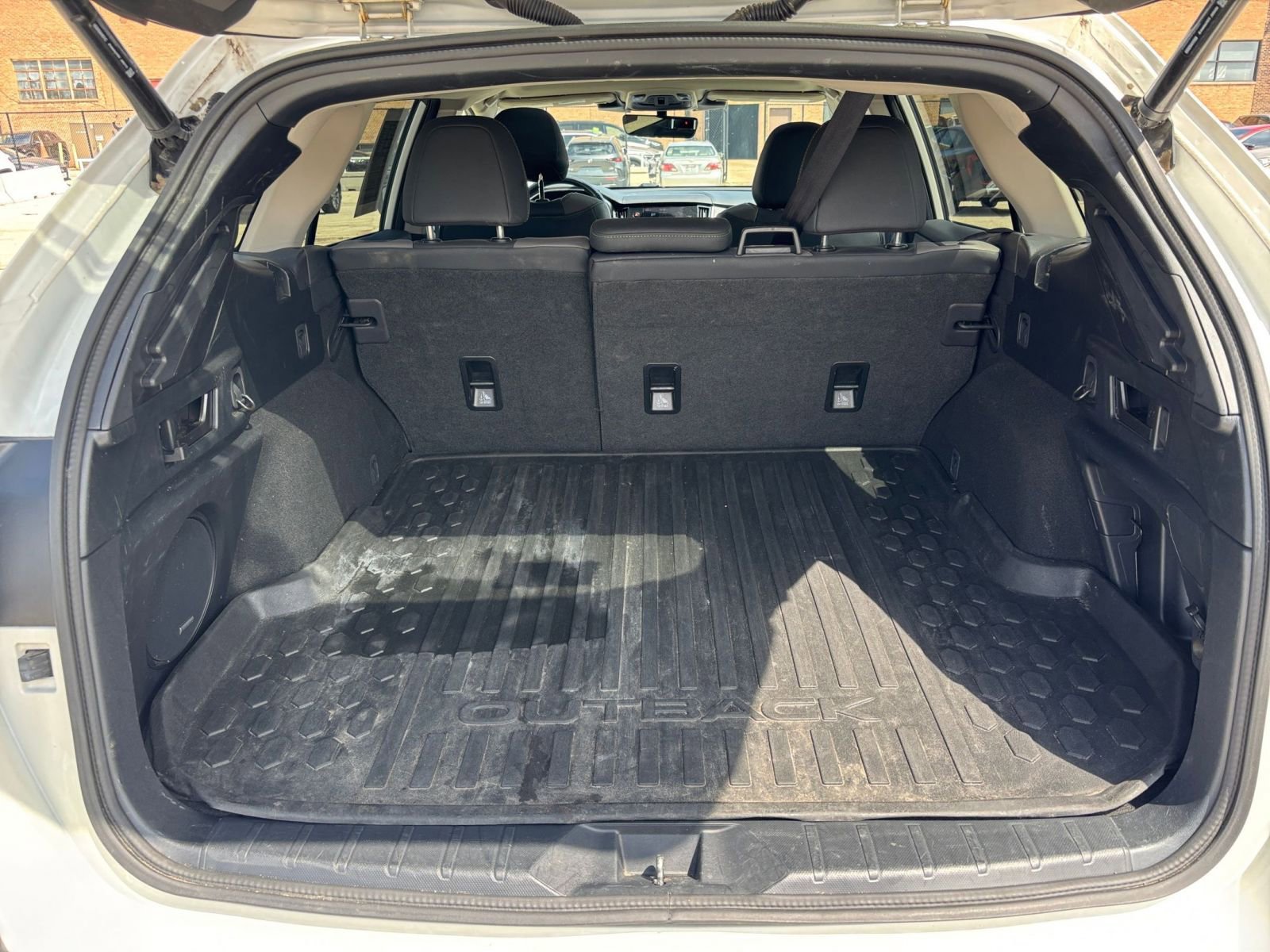 Used 2024 Subaru Outback Onyx Edition AWD/4WD image 33