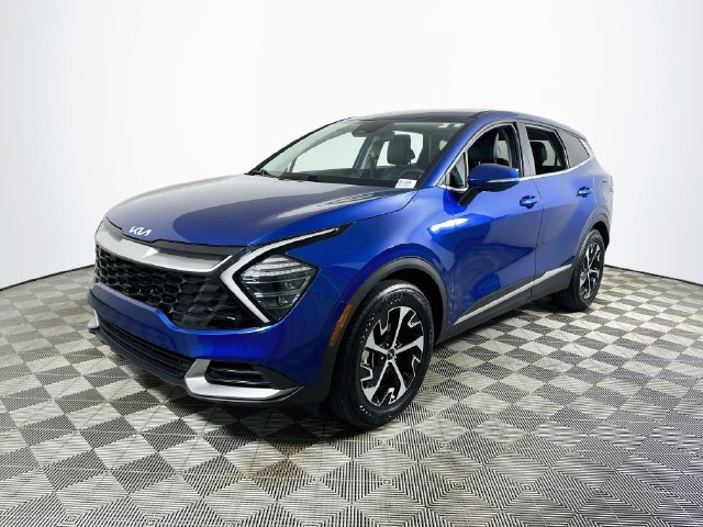 Used 2025 Kia Sportage EX FWD image 7