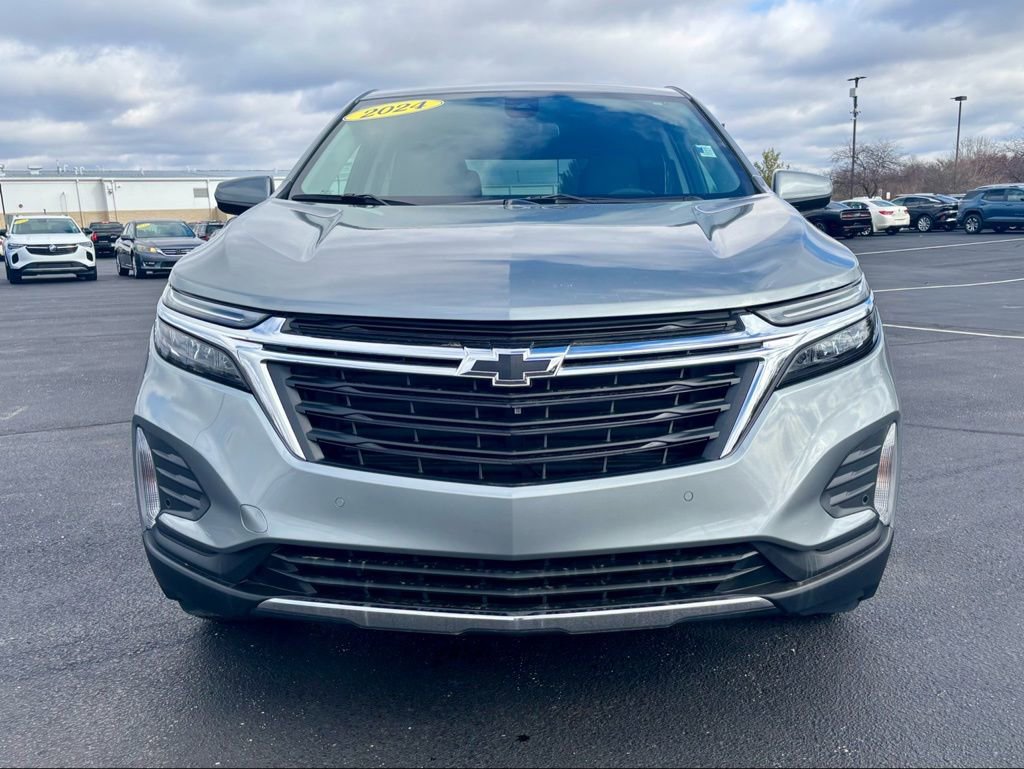Used 2024 Chevrolet Equinox LT w/ LPO, Floor Liner Package image 10