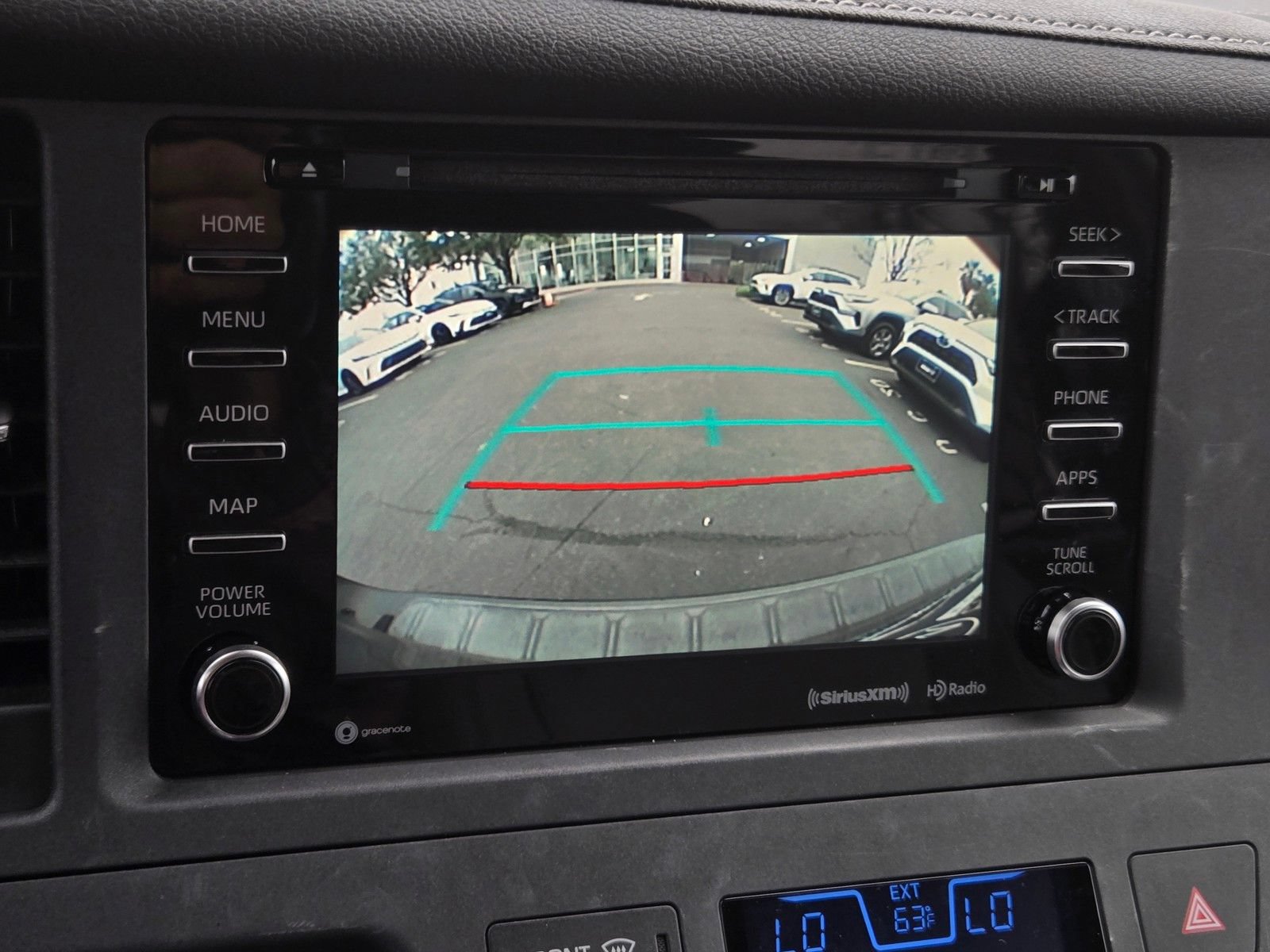 Certified 2018 Toyota Sienna XLE w/ XLE Navigation Package FWD image 16