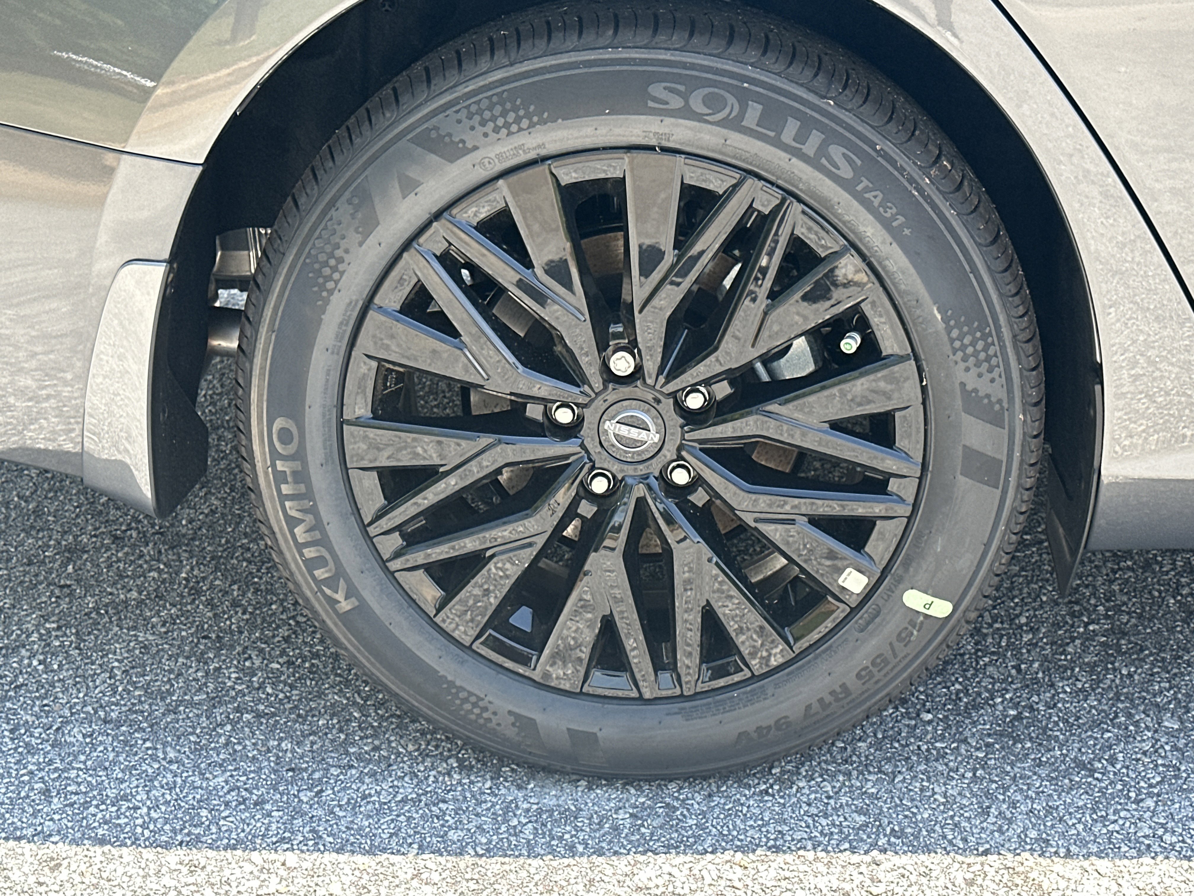 New 2026 Nissan Altima 2.5 SV FWD image 17