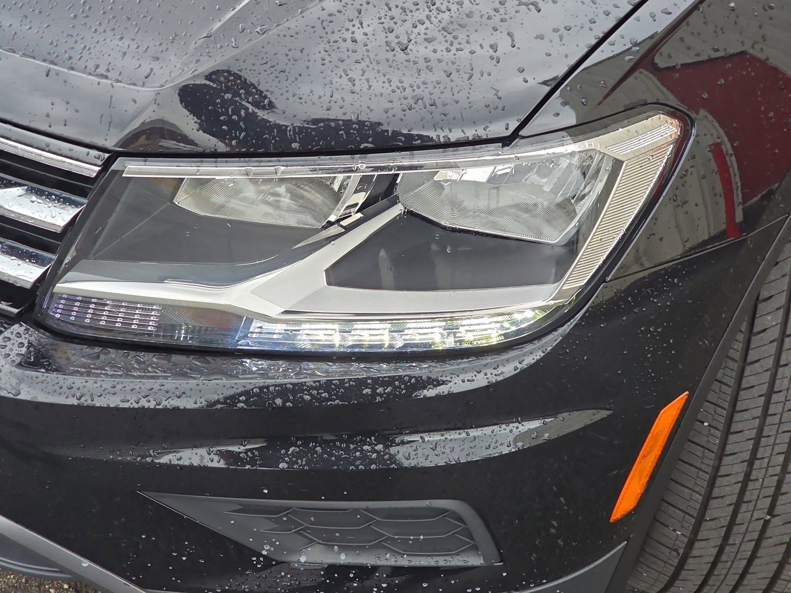 Used 2018 Volkswagen Tiguan SEL image 39